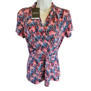 NWT red white blue sprinkle patriotic gathered front v neck top S 4th of july